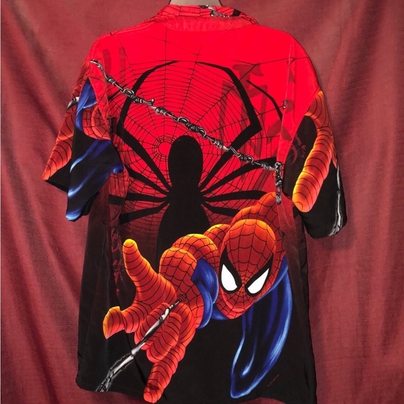 Vintage Spider-Man button up - Picture 3 of 3